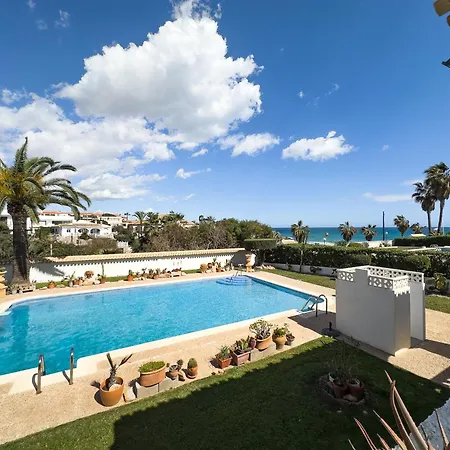 Beachfront Playa Flamenca 펜션