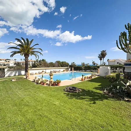 Beachfront Playa Flamenca *